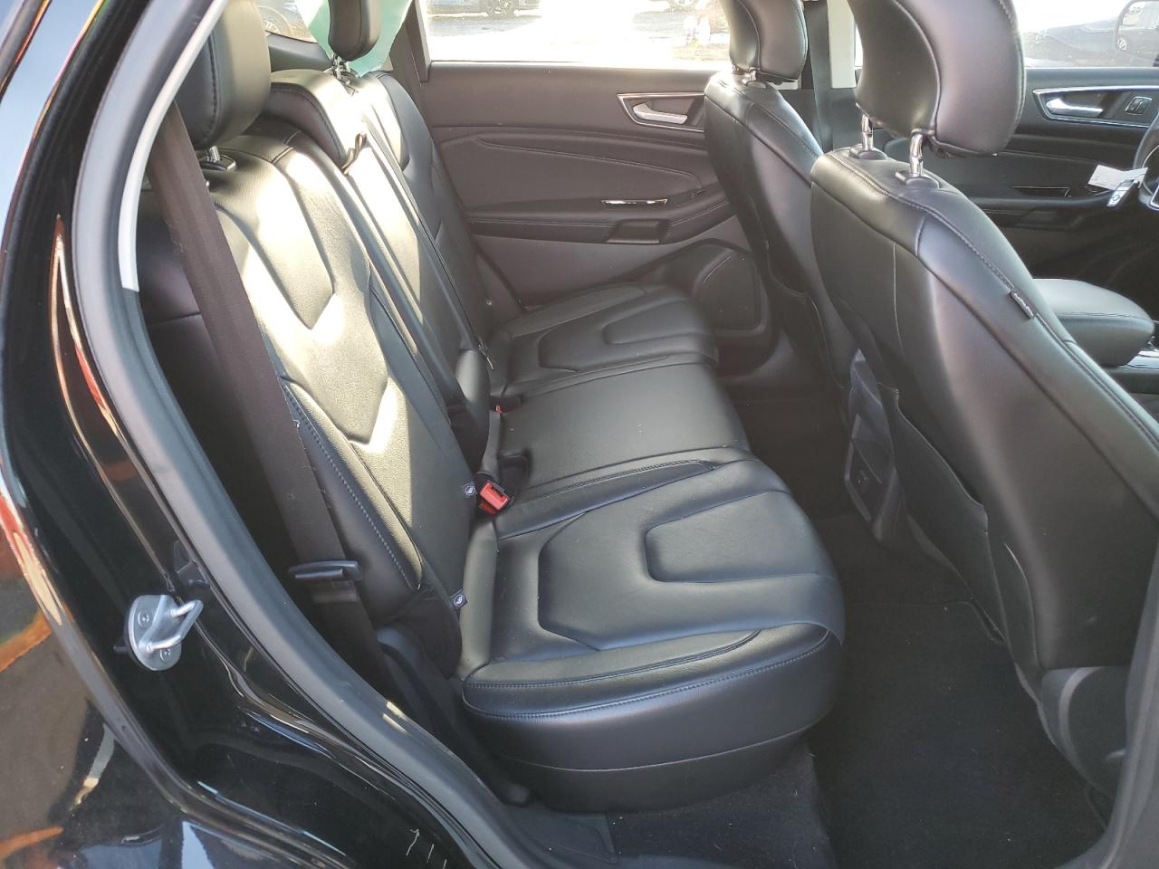 2017 Ford Edge - Image 11