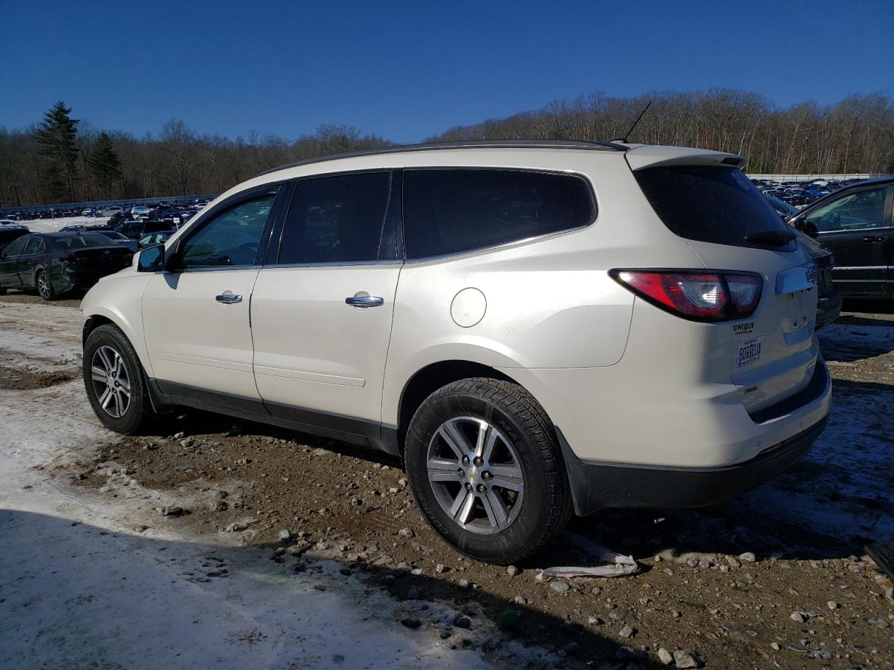 2015 Chevrolet Traverse - Image 2