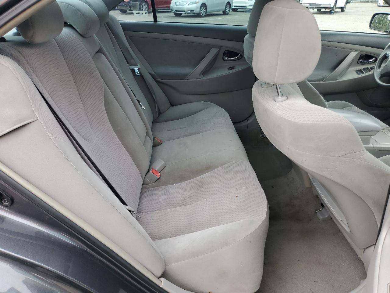 2010 Toyota Camry - Image 10