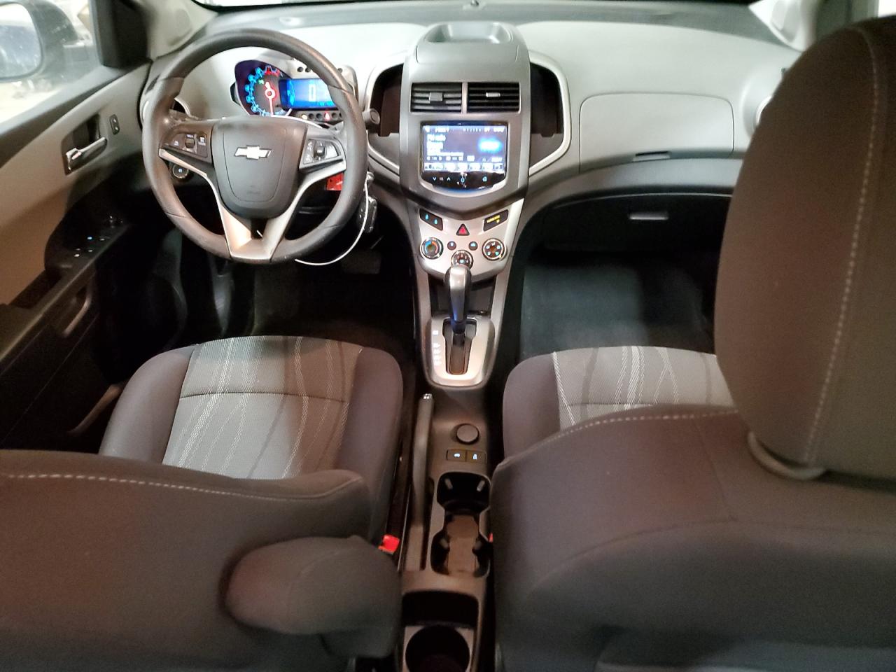 2015 Chevrolet Sonic - Image 8