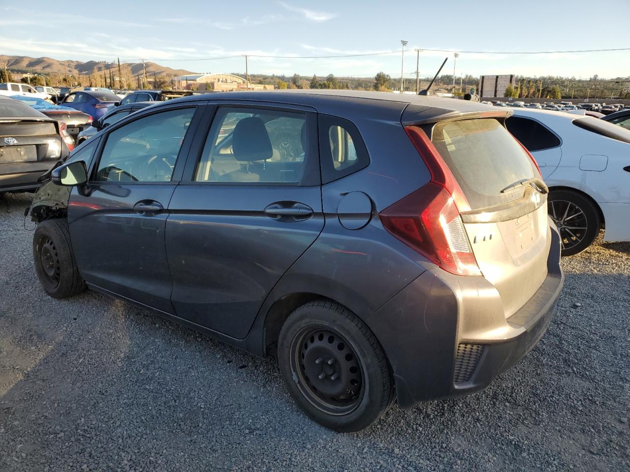 VIN 3HGGK5H54HM710549 2017 HONDA FIT no.2