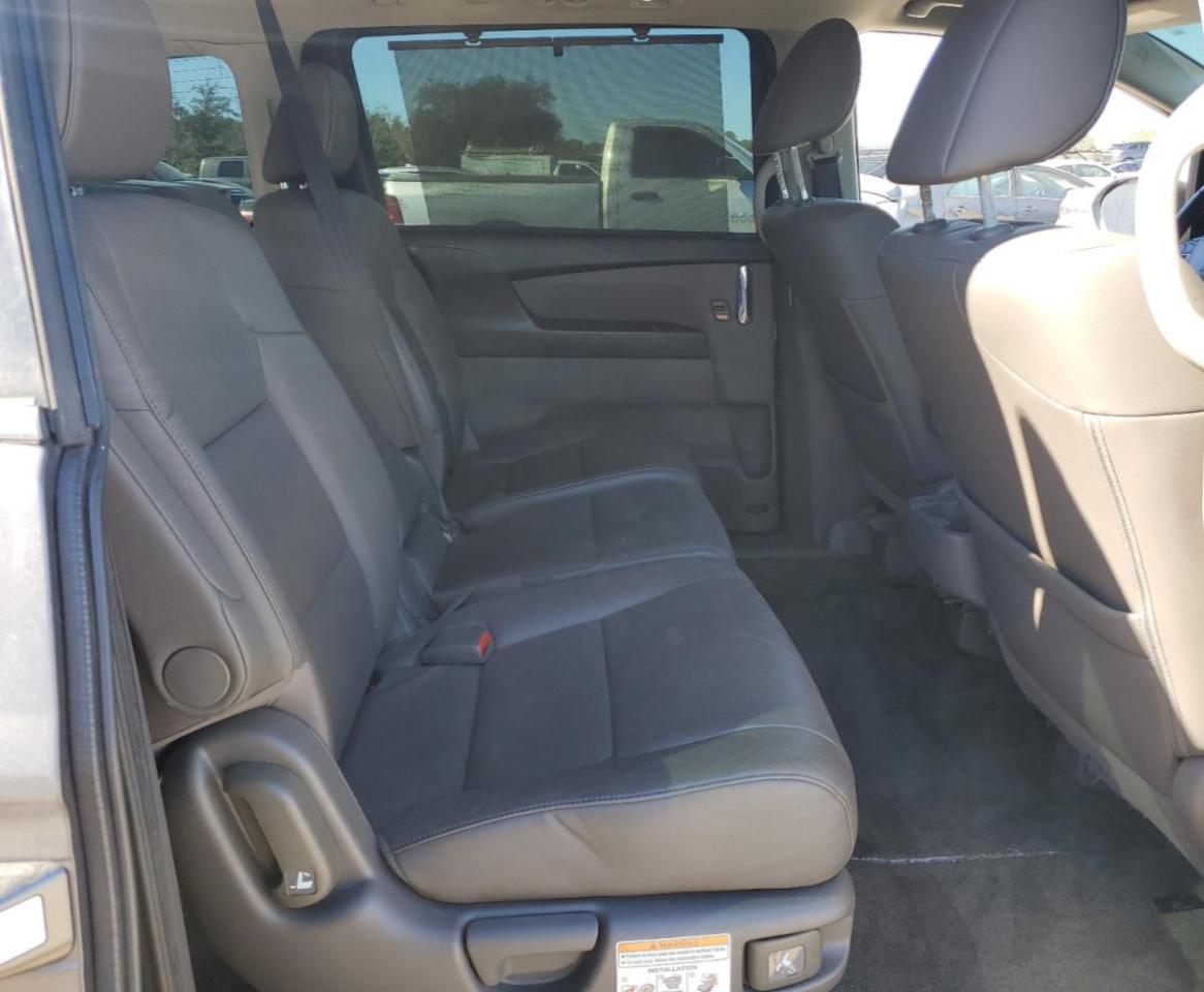 2016 Honda Odyssey - Image 11