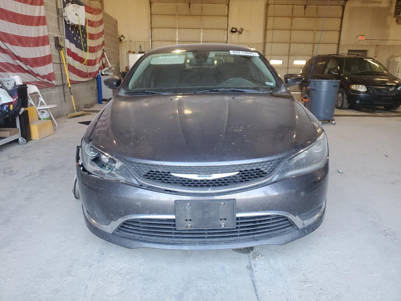 2015 Chrysler 200 - Image 5