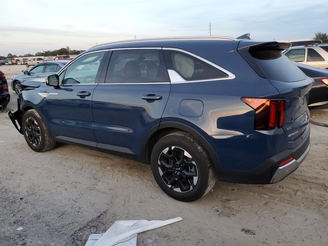 2024 Kia Sorento - Image 2