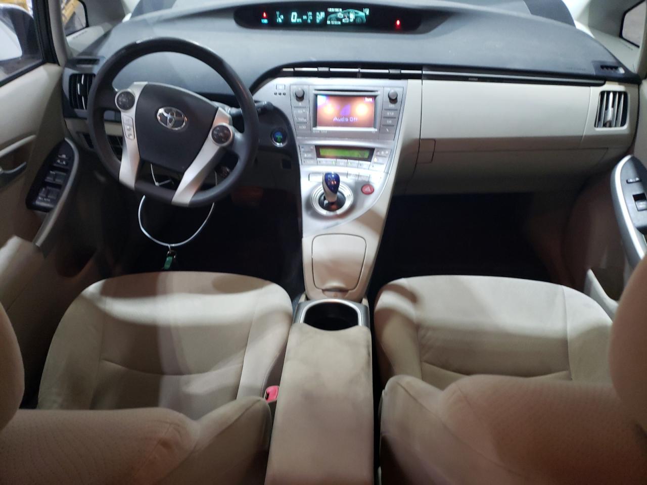 2012 Toyota Prius - Image 8