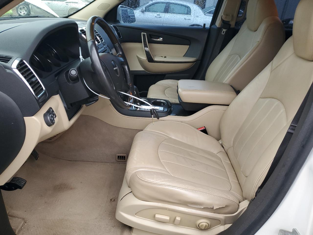 2011 GMC Acadia - Image 7