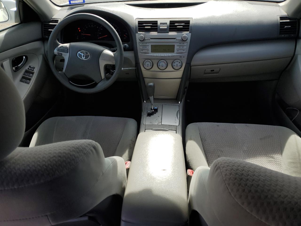 2010 Toyota Camry - Image 8