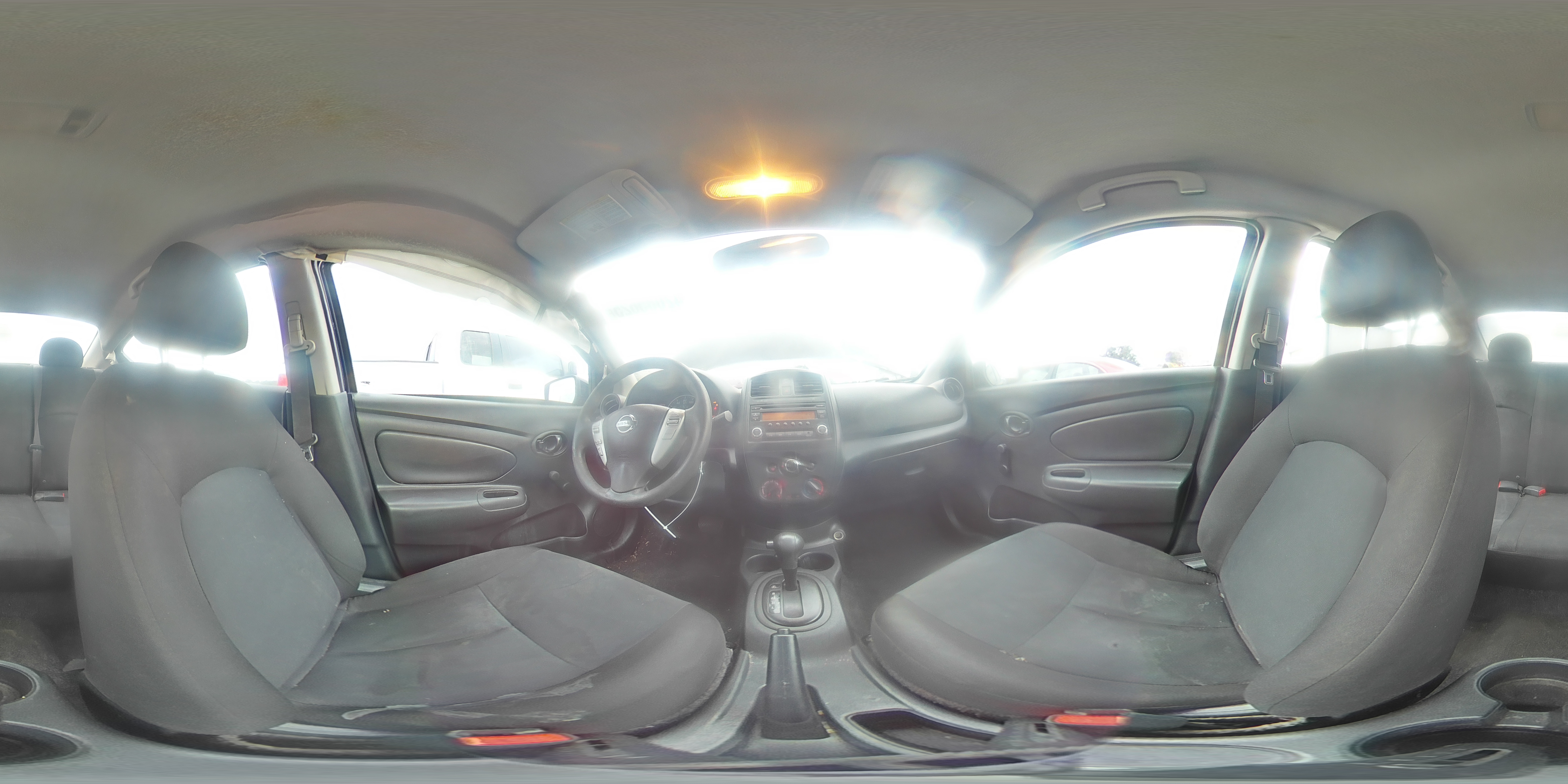 2018 Nissan Versa - Image 14
