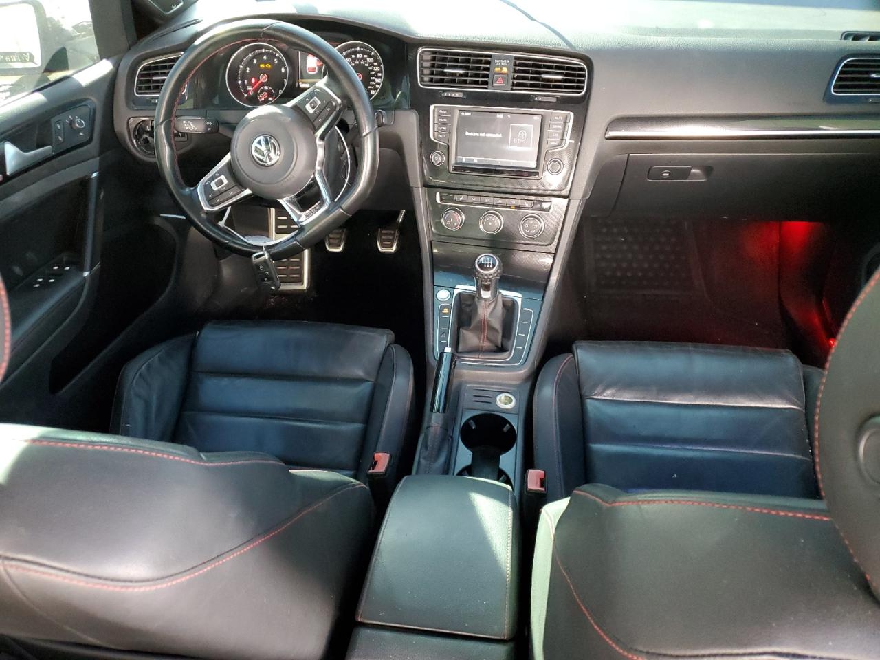 2016 Volkswagen GTI - Image 8