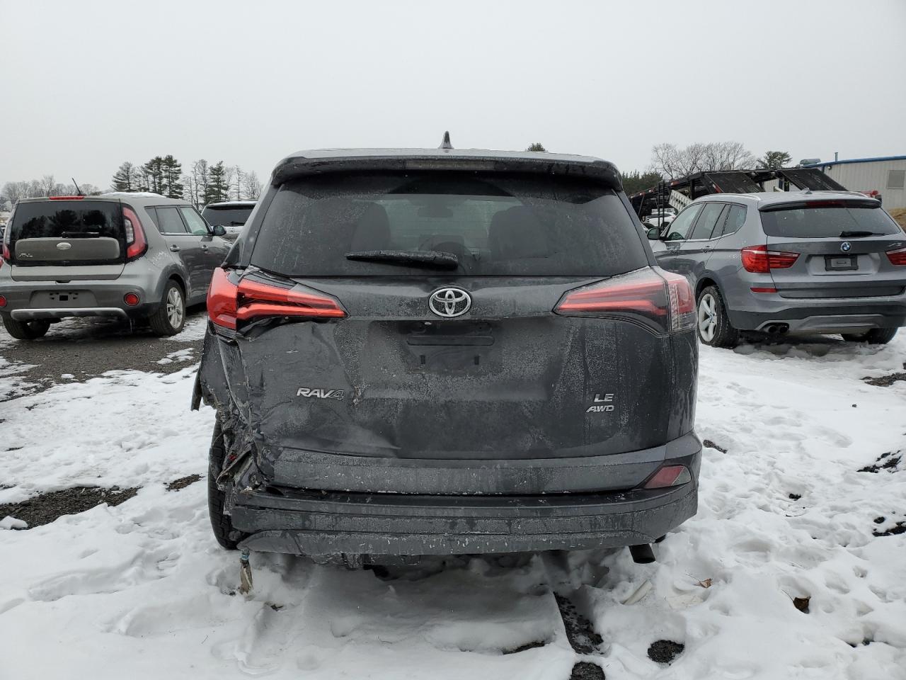 2018 Toyota RAV 4 - Image 6
