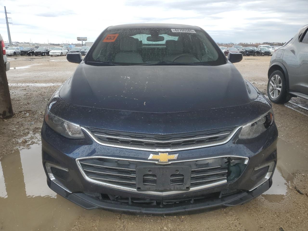 2017 Chevrolet Malibu - Image 5