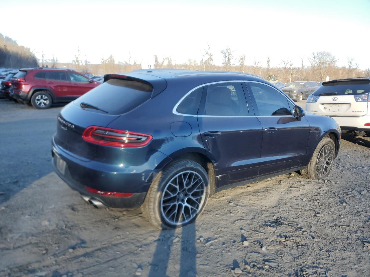 VIN WP1AB2A59GLB54668 2016 PORSCHE MACAN no.3