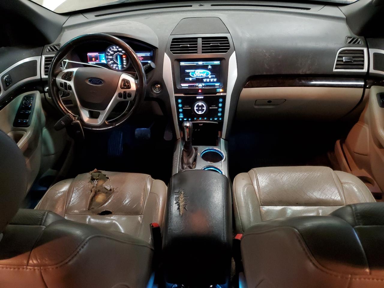 2012 Ford Explorer - Image 8