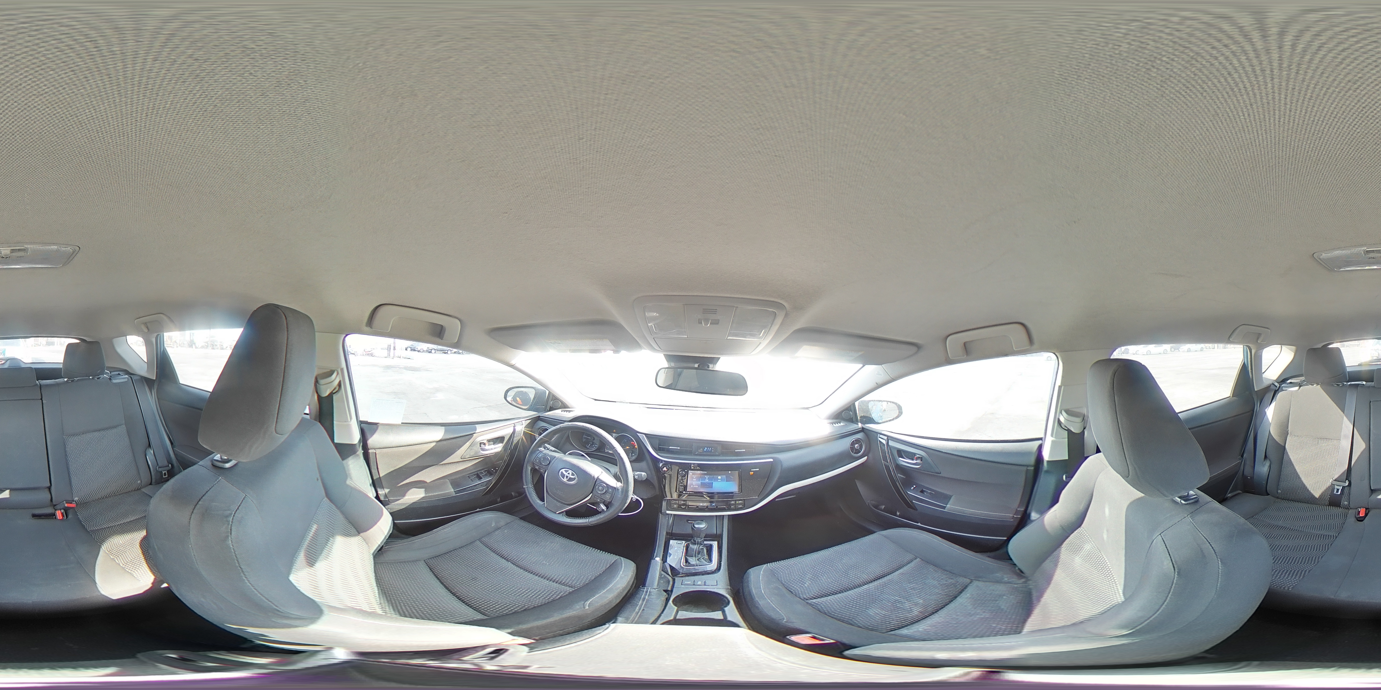 2018 Toyota Corolla - Image 12