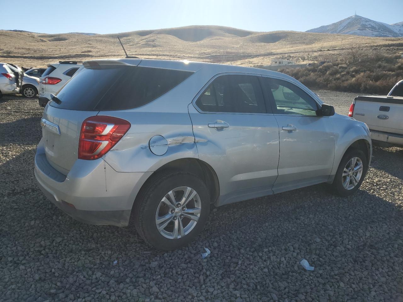 2017 Chevrolet Equinox - Image 3