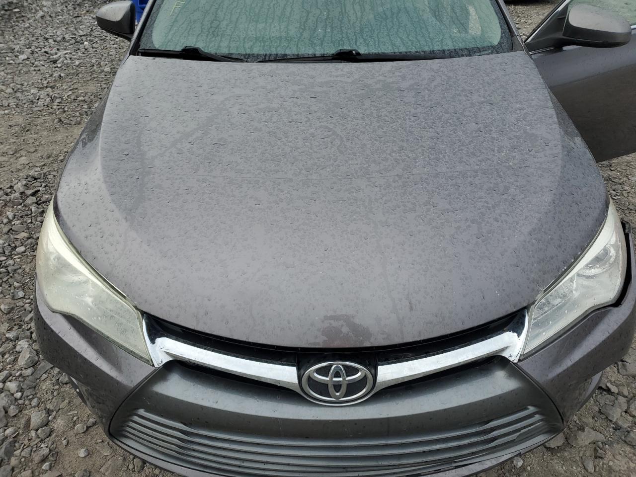 2016 Toyota Camry - Image 13