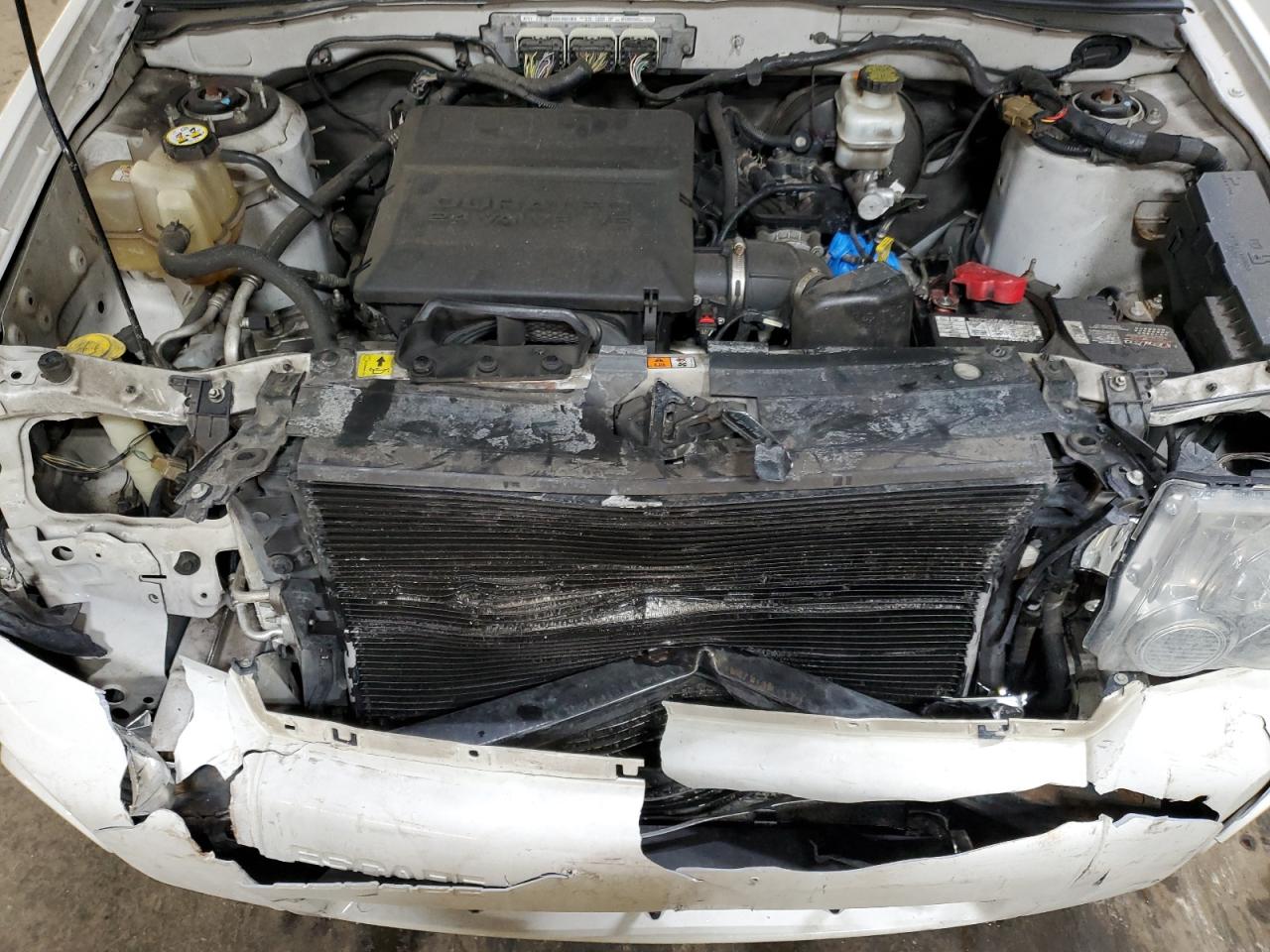 2010 Ford Escape - Image 13
