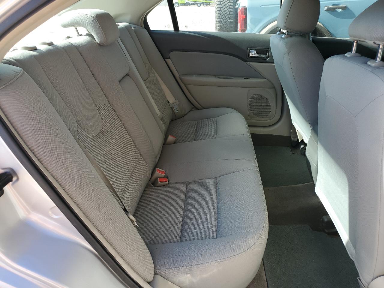 2012 Ford Fusion - Image 10