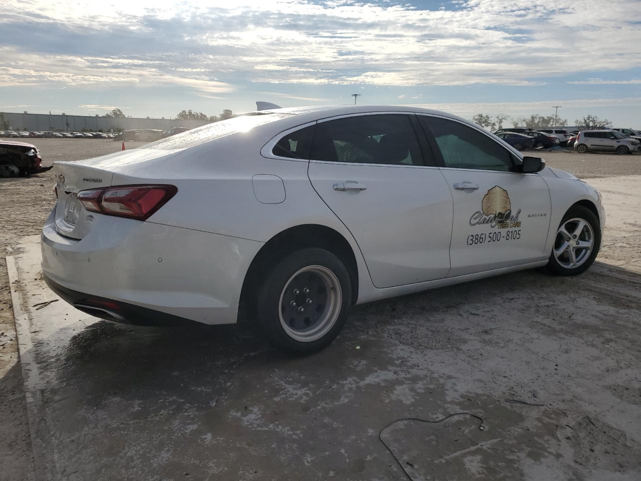2019 Chevrolet Malibu - Image 3