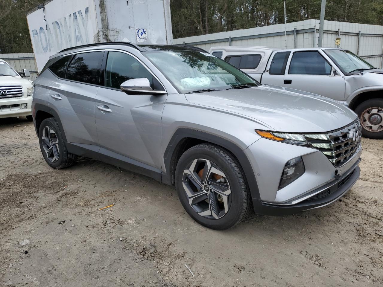 2022 Hyundai Tucson - Image 4