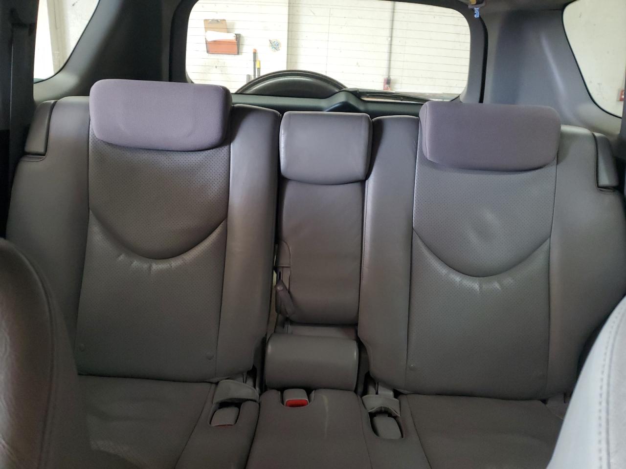 2012 Toyota RAV 4 - Image 10