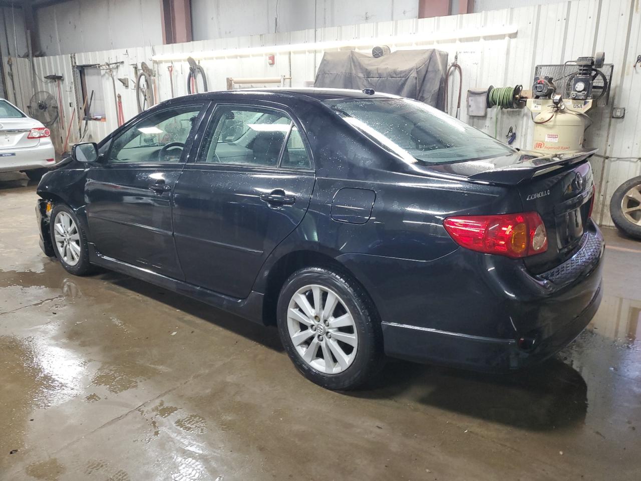 2009 Toyota Corolla - Image 2