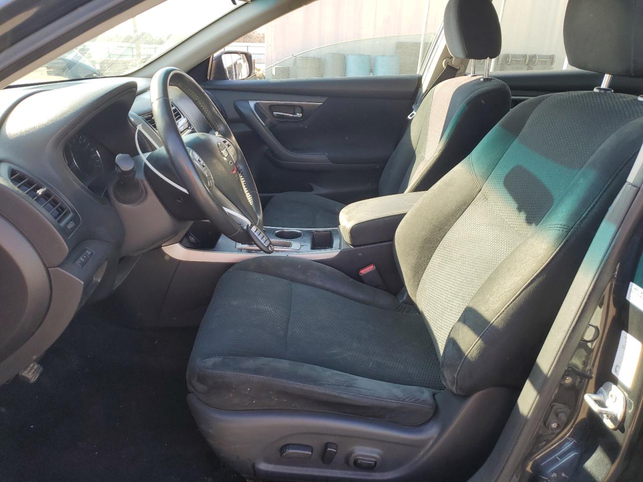 2015 Nissan Altima - Image 7