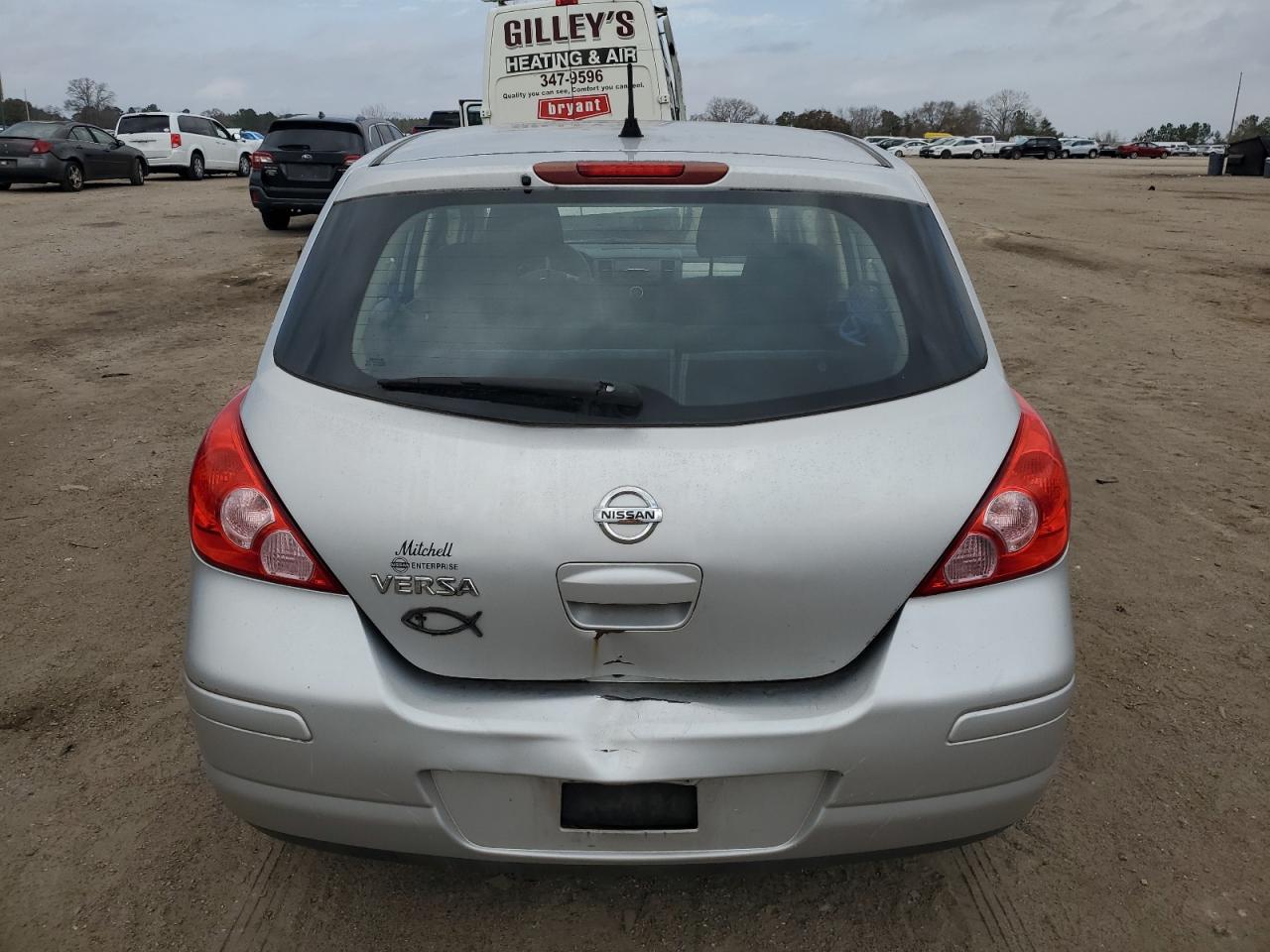 2011 Nissan Versa - Image 6