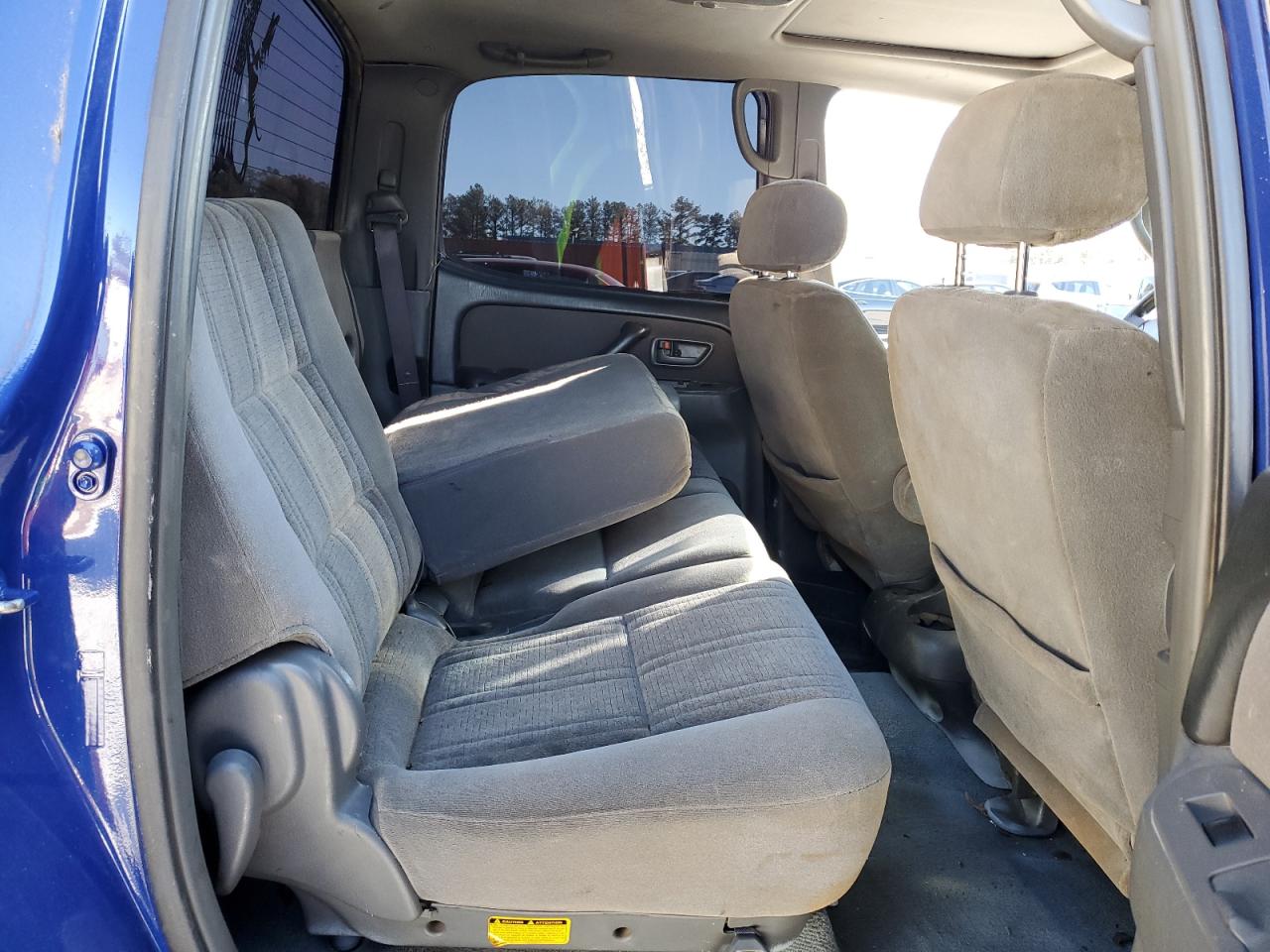 2004 Toyota Tundra - Image 11