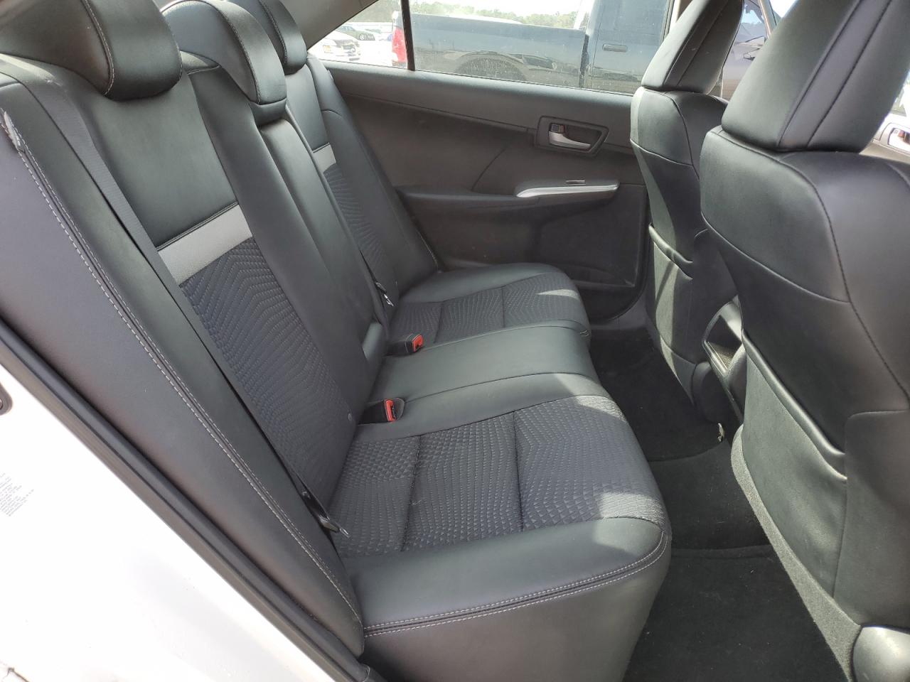 2012 Toyota Camry - Image 10