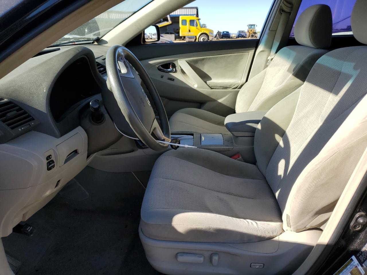 2010 Toyota Camry - Image 7