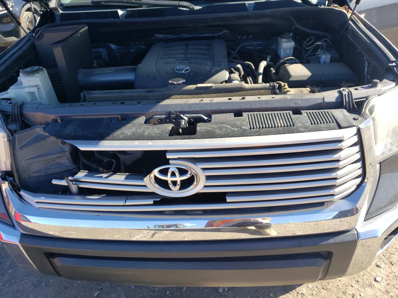 2015 Toyota Tundra - Image 13