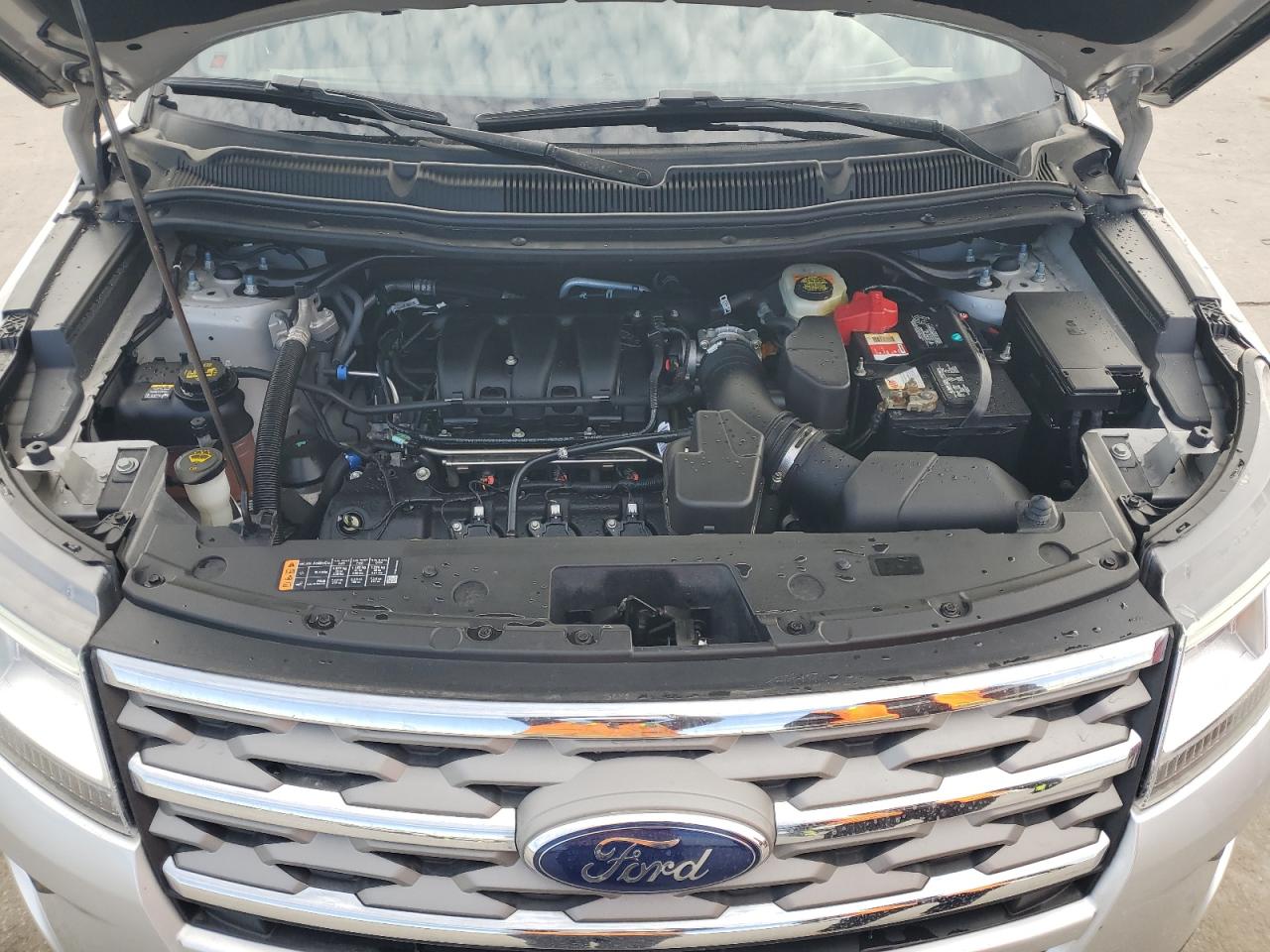 2018 Ford Explorer - Image 12