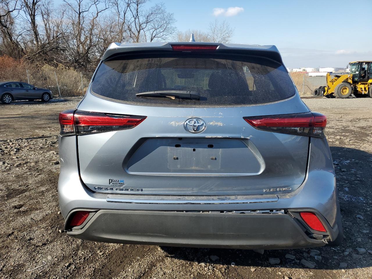 2022 Toyota Highlander - Image 6