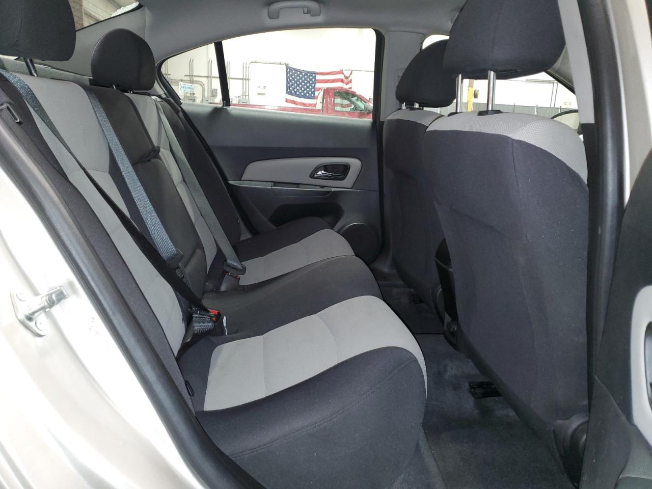 2013 Chevrolet Cruze - Image 10