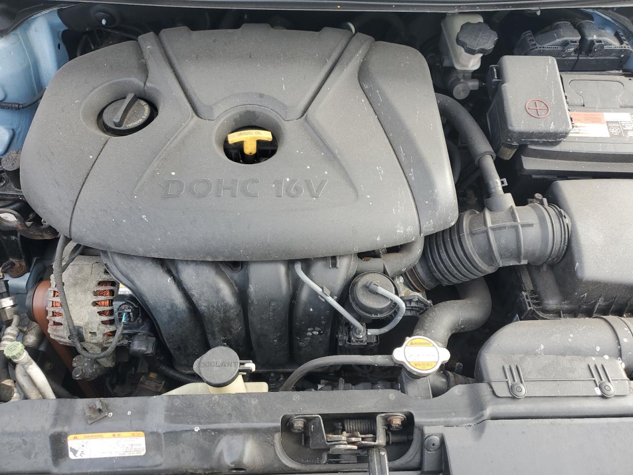 2011 Hyundai Elantra - Image 12