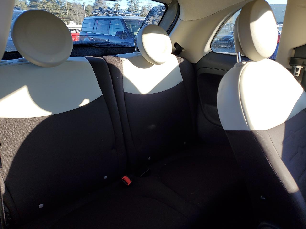 2012 Fiat 500 - Image 10
