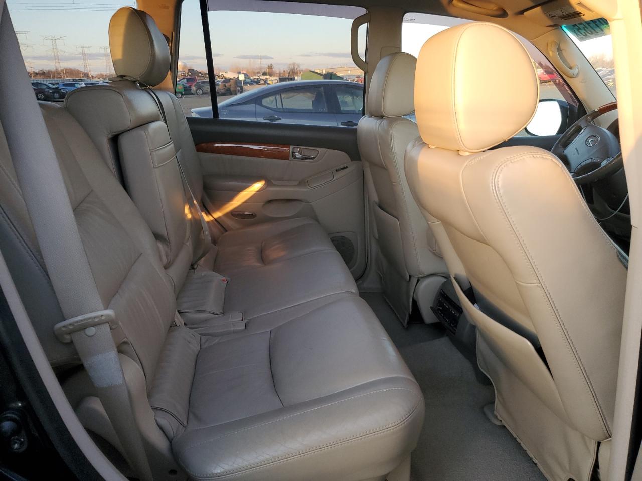 2006 Lexus GX - Image 11