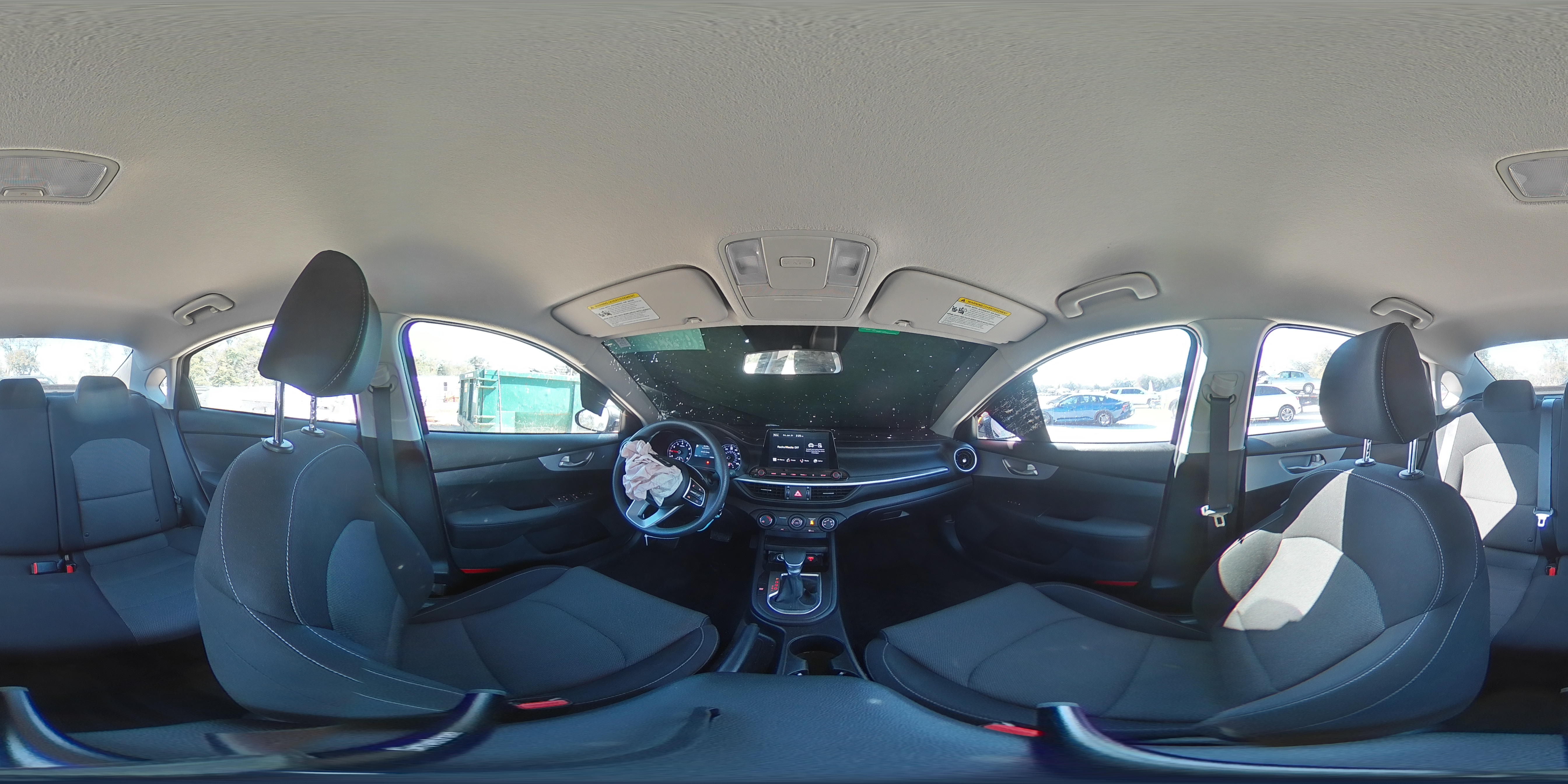 2024 Kia Forte - Image 14