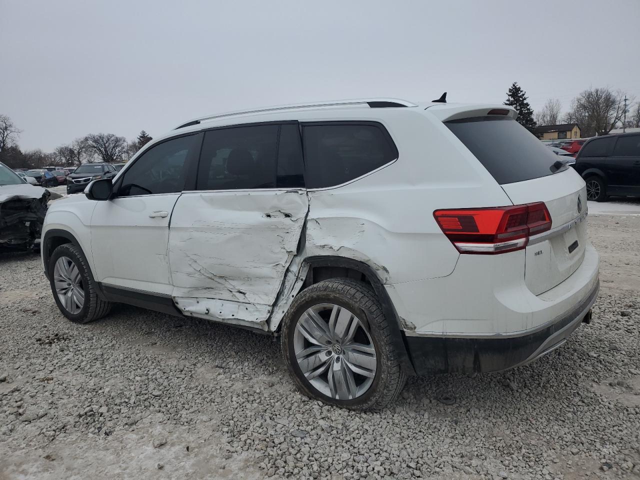 2019 Volkswagen Atlas - Image 2