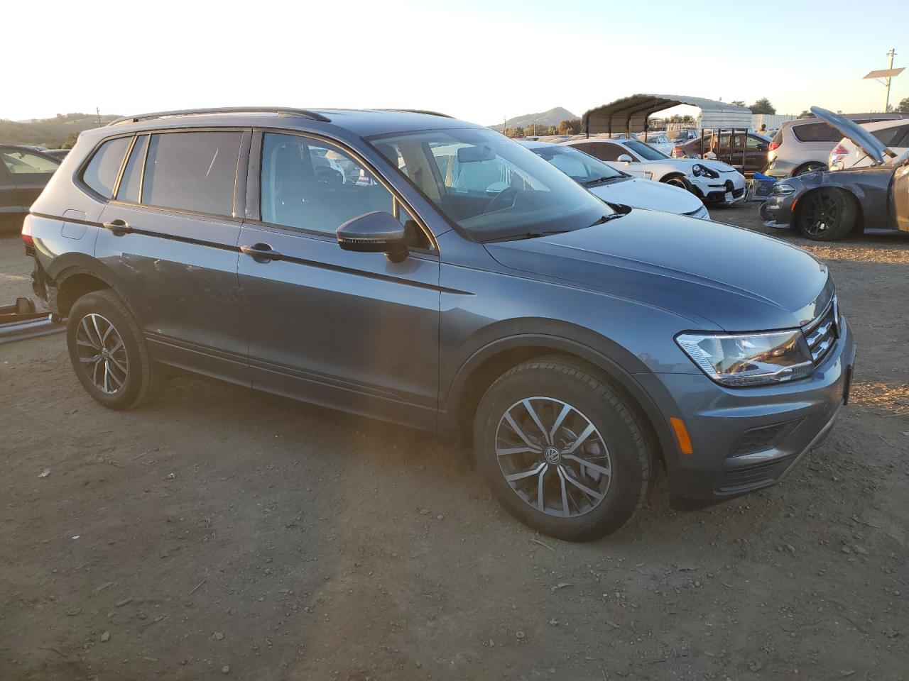 2021 Volkswagen Tiguan - Image 4