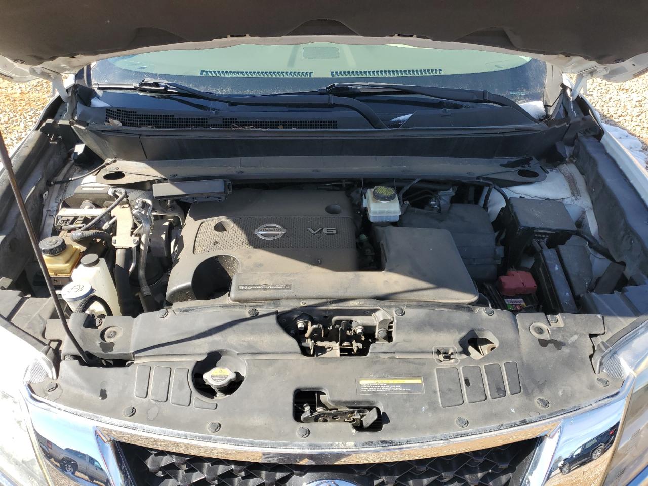 2014 Nissan Pathfinder - Image 13