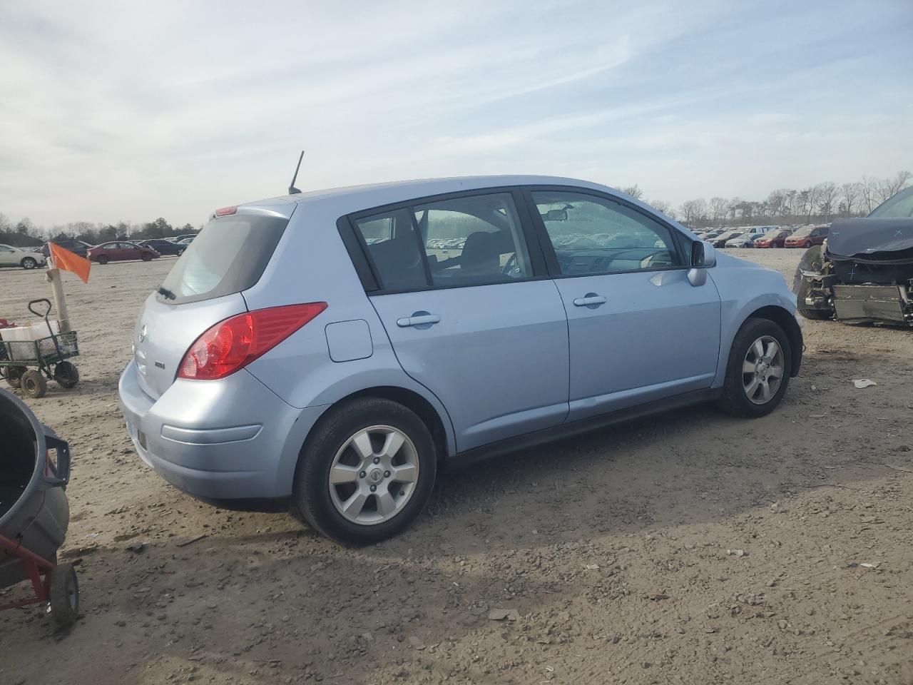2012 Nissan Versa - Image 3