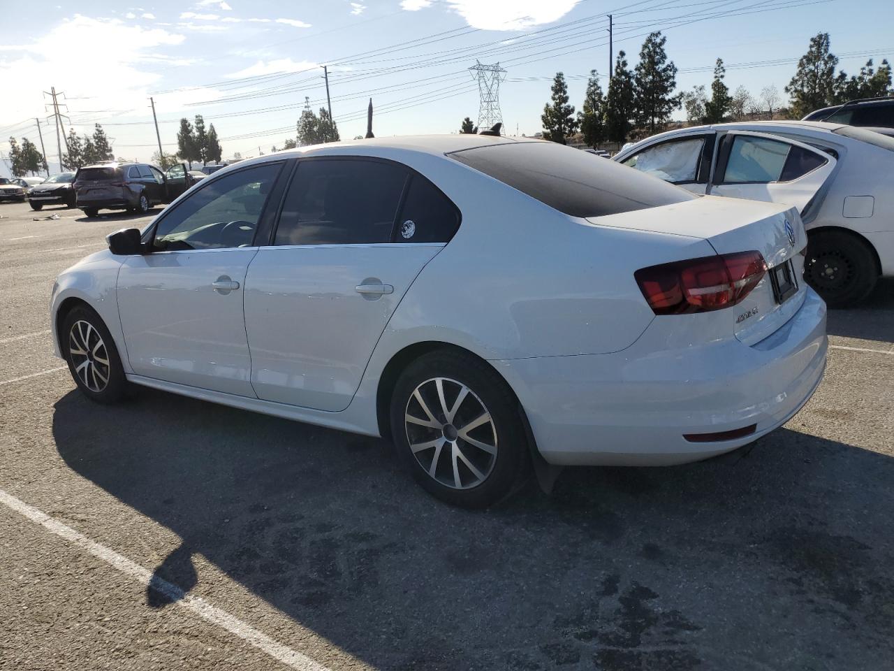 2017 Volkswagen Jetta - Image 2