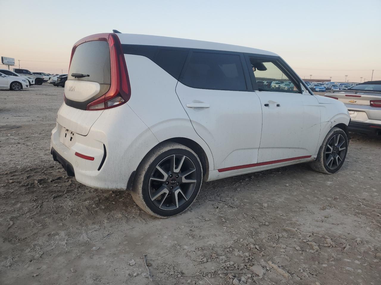 2022 Kia Soul - Image 3