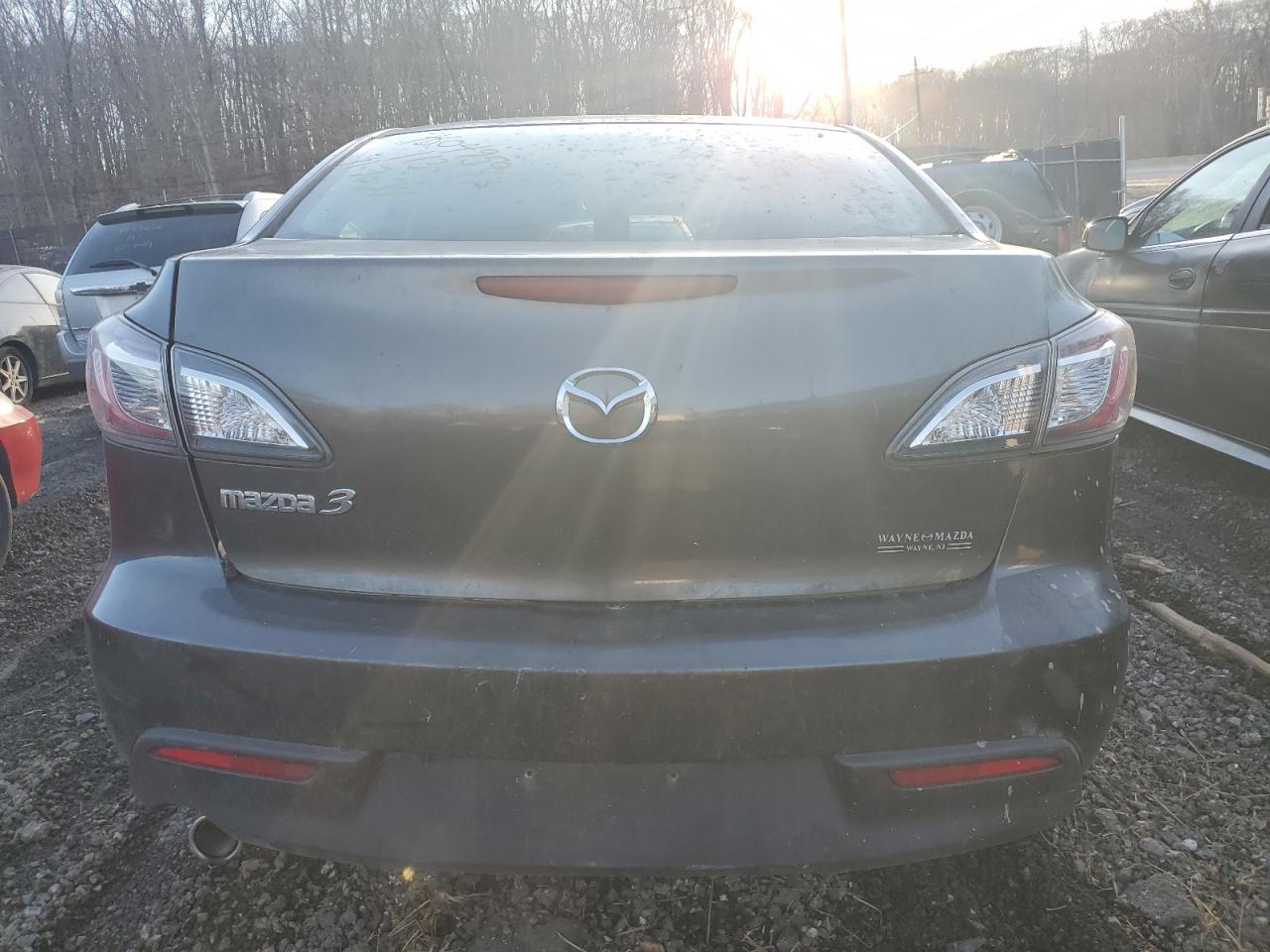 2011 Mazda 3 I VIN: JM1BL1VG9B1377581 Lot: 42409575