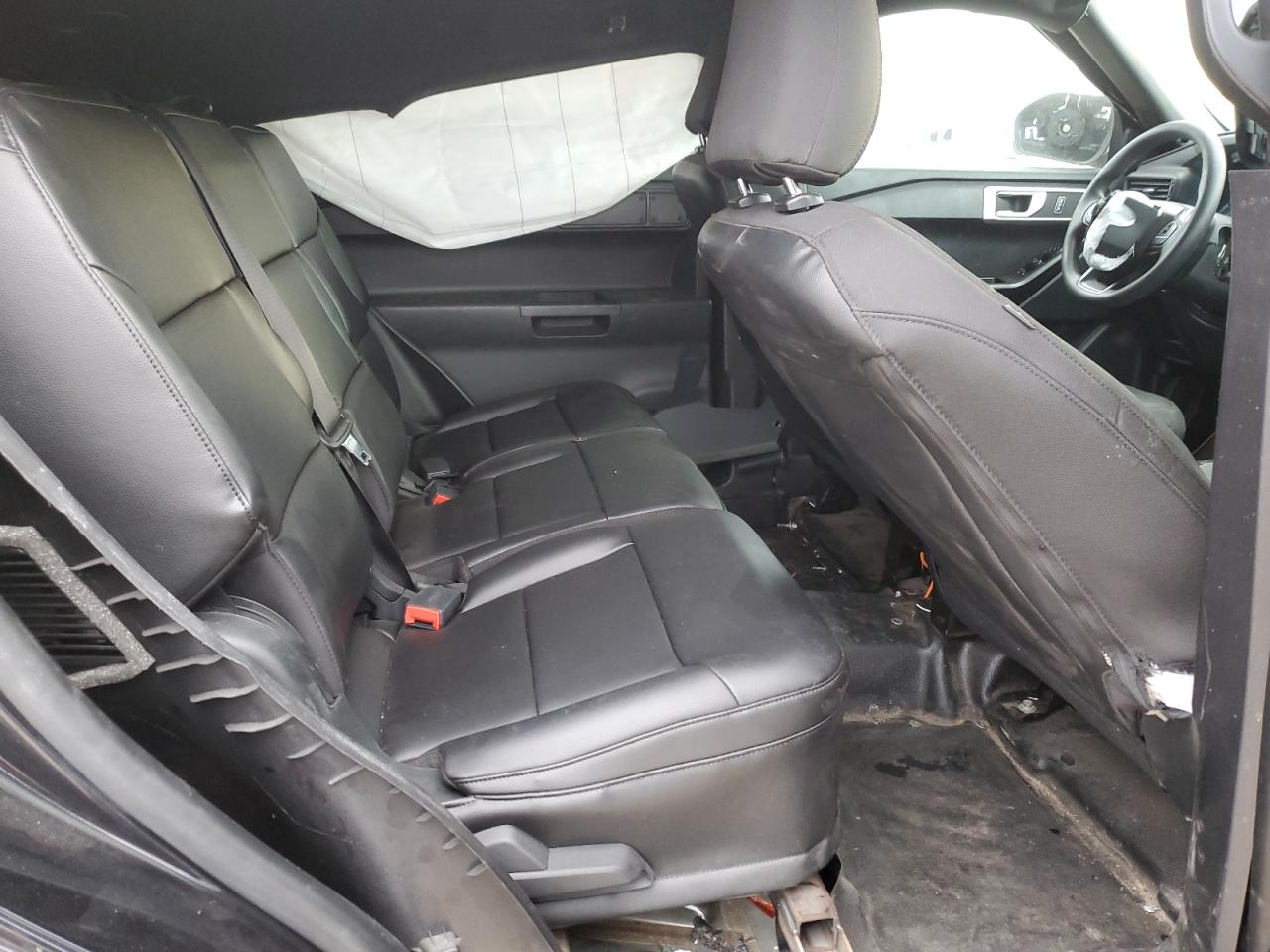 2021 Ford Explorer - Image 11