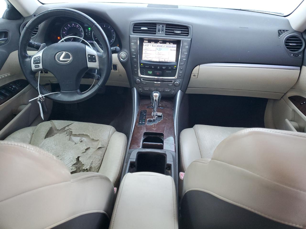 2011 Lexus IS - Image 8