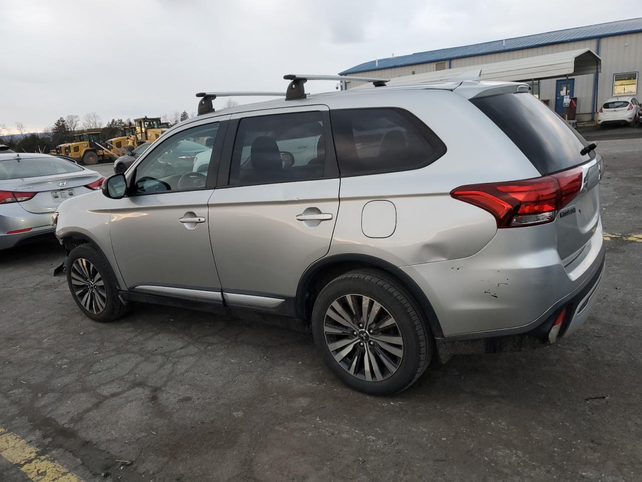 VIN JA4AZ3A33KZ047911 2019 MITSUBISHI OUTLANDER no.2