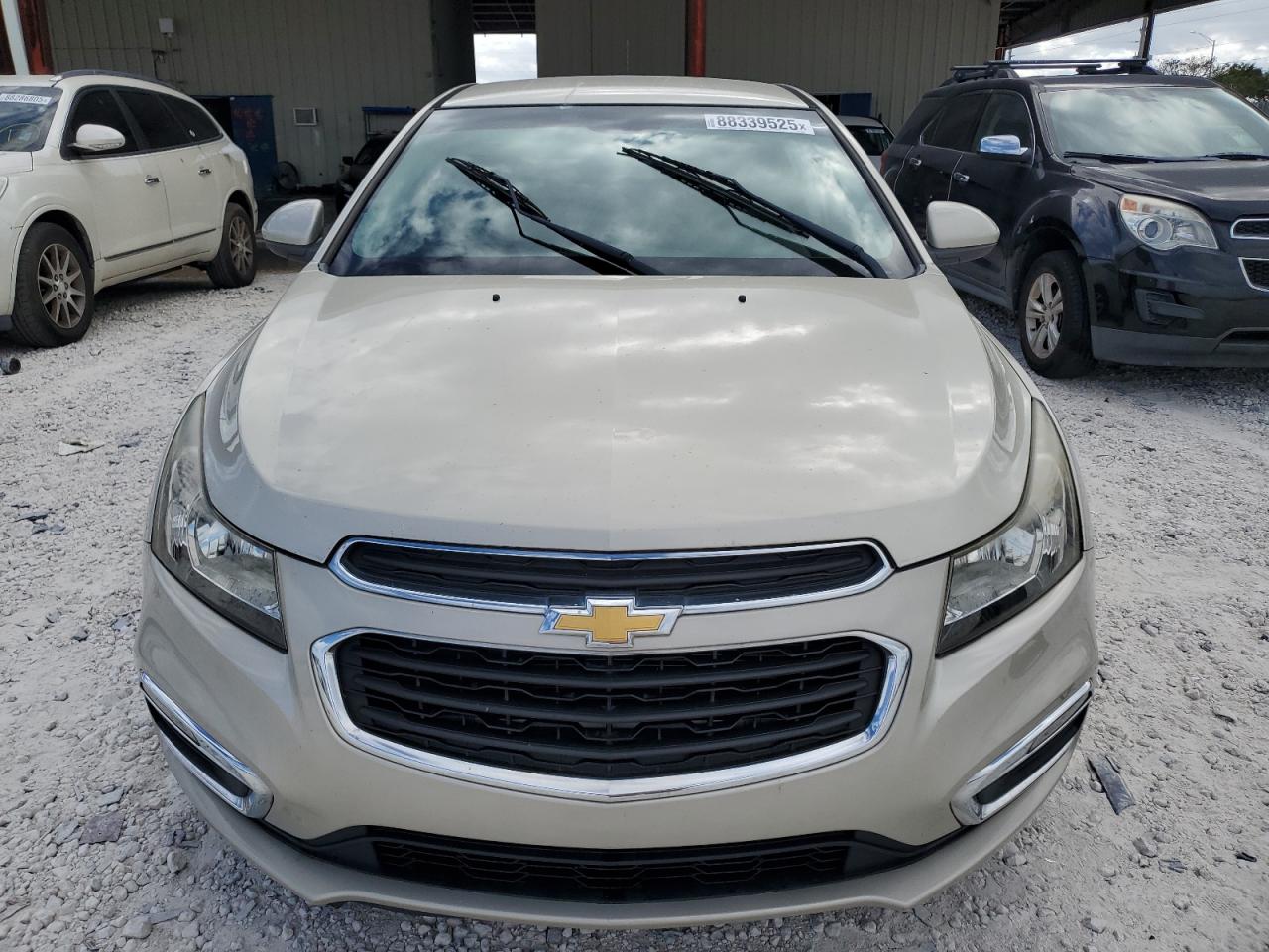 VIN 1G1PE5SB7G7207829 2016 CHEVROLET CRUZE no.5